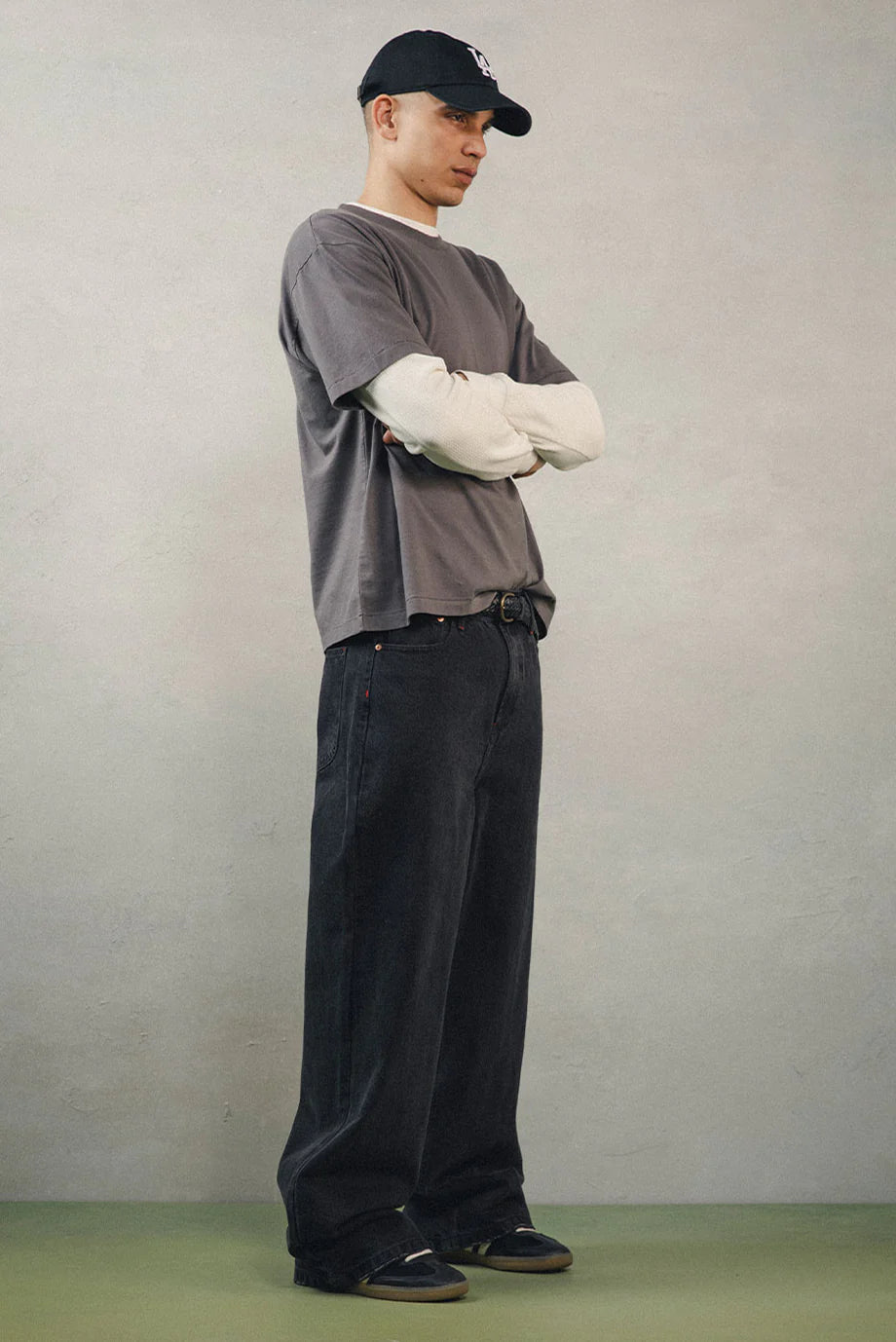 Elwood Oversized Crop Core Tee Vintage Grey